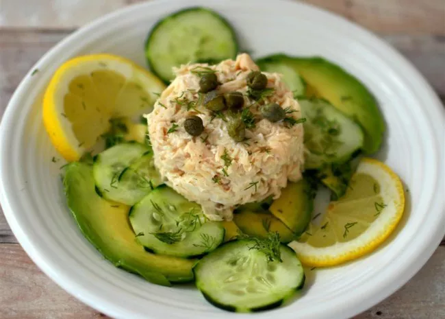 11 Easy Classic Seafood and Avocado Salads