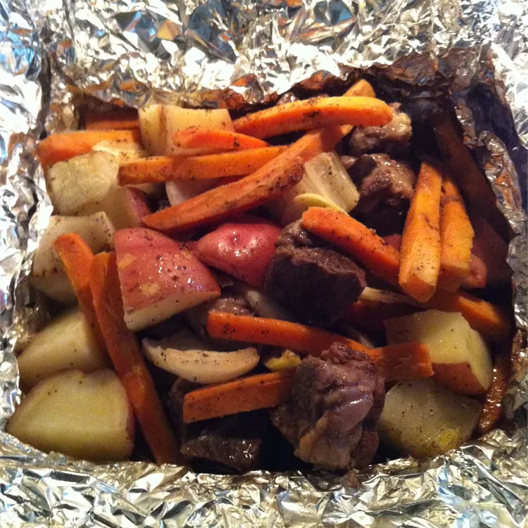 10+ Easy No-Mess Foil Packet Dinners for Indoor and Outdoor Cooking